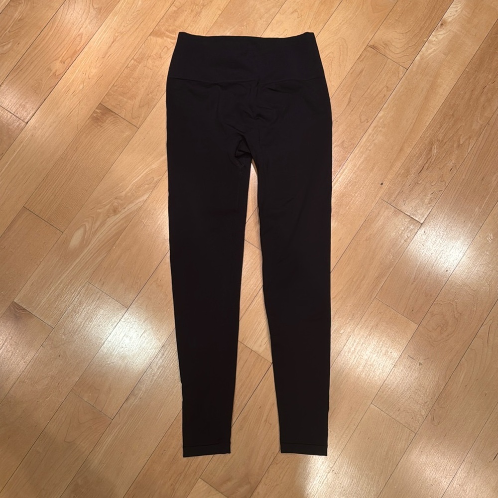 Pavoi High Waisted Black Leggings